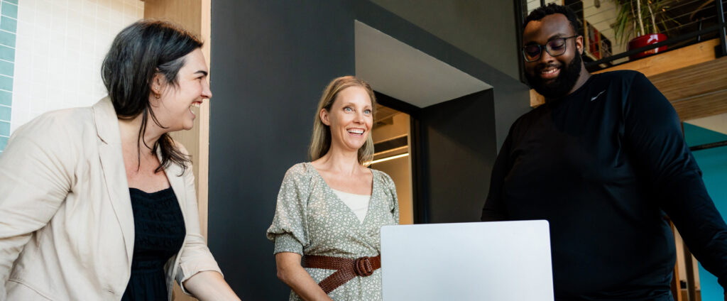 Year-End Employee Recognition: A Planning Timeline for HR Teams