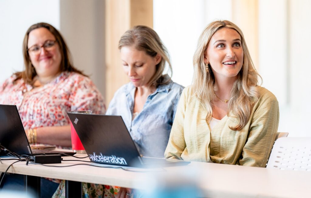 15 Employee Recognition Program Examples to Inspire Your Team